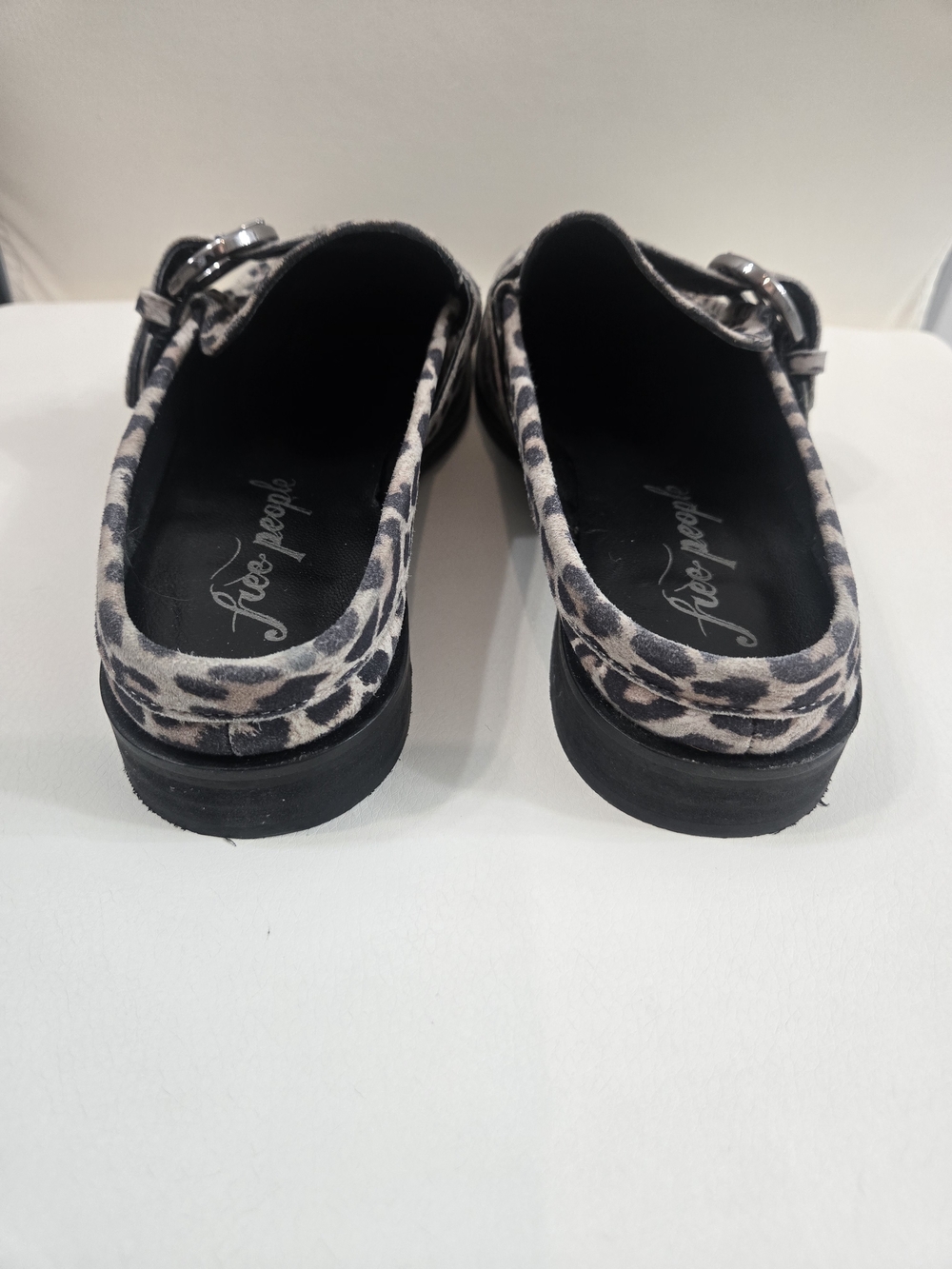 Free People Leopard Print Buckle Loafer Mules - Tan & Black Size 7 - Picture 9 of 13